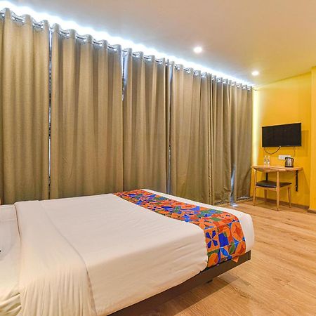 Fabhotel Ny Townhouse Ahmadábád Kültér fotó