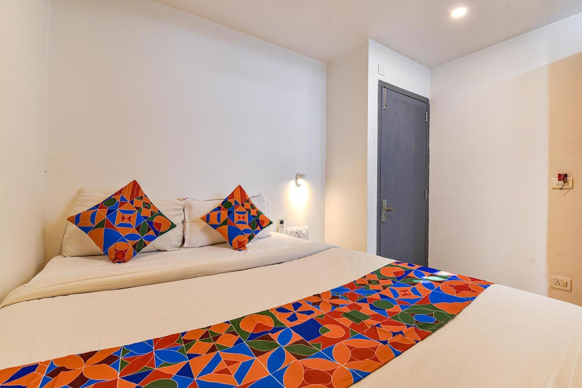 Fabhotel Ny Townhouse Ahmadábád Kültér fotó