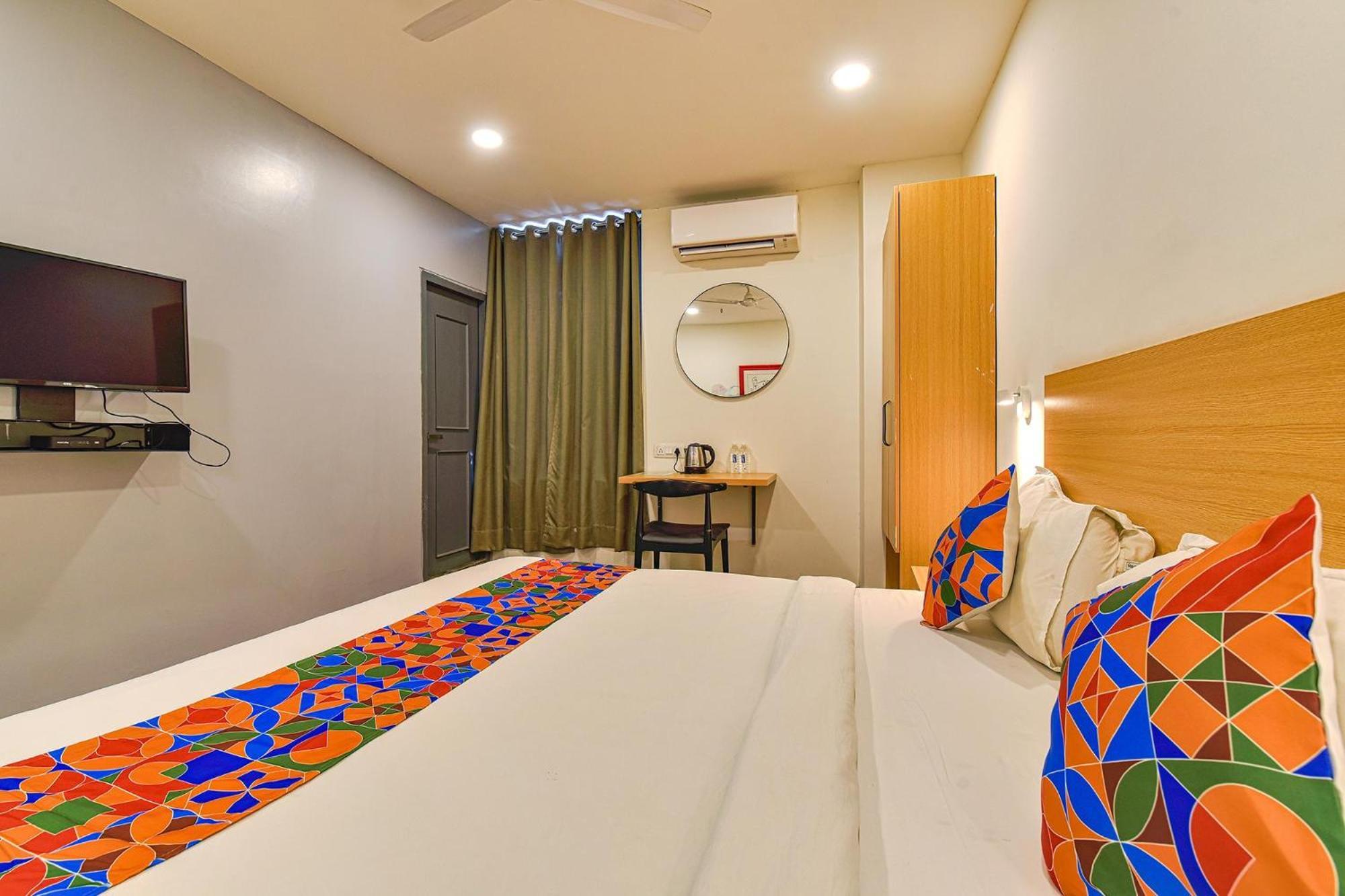 Fabhotel Ny Townhouse Ahmadábád Kültér fotó
