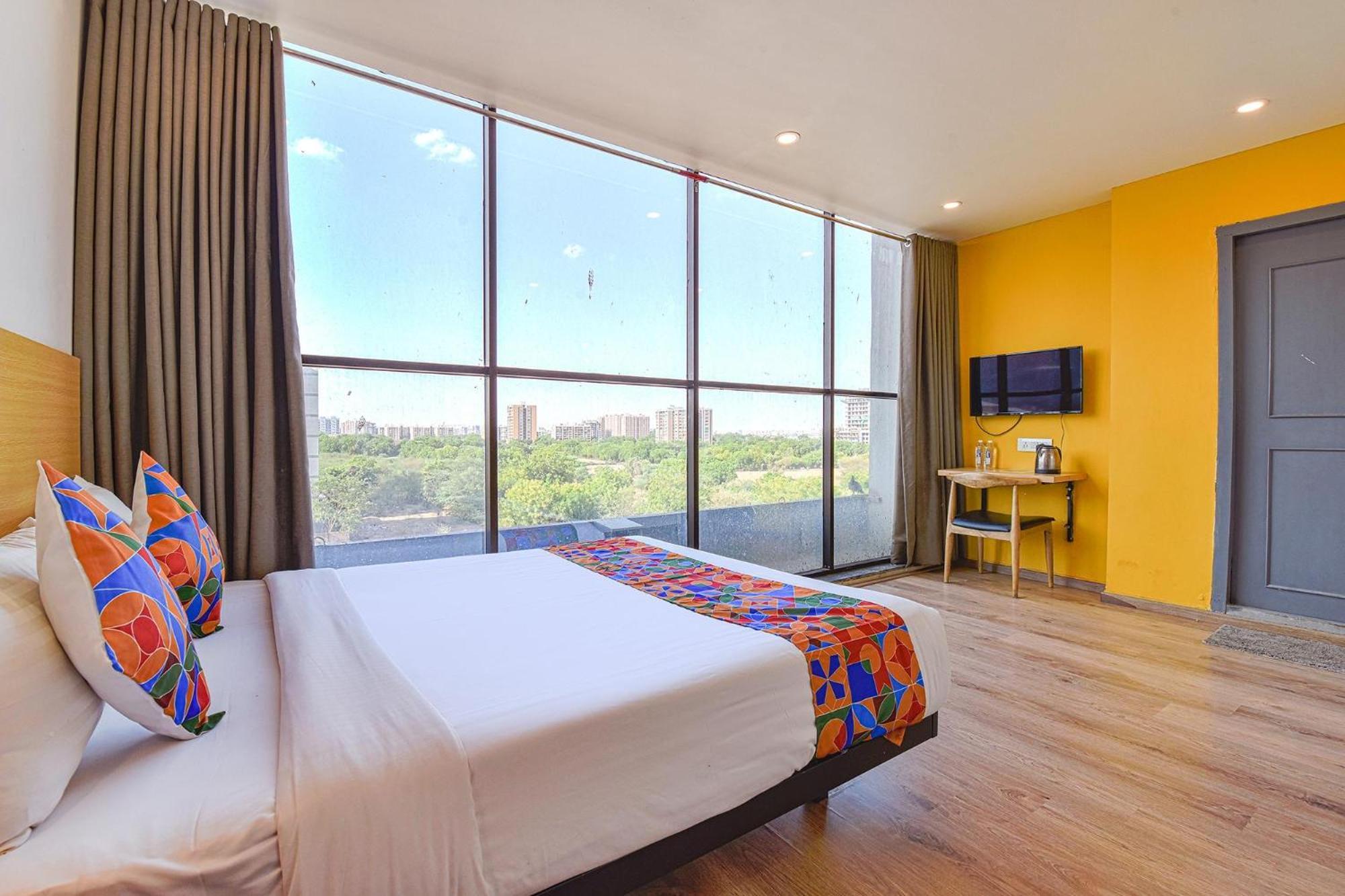 Fabhotel Ny Townhouse Ahmadábád Kültér fotó